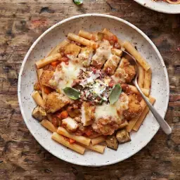 Spaghetti or Ziti with Chicken Parmigiana